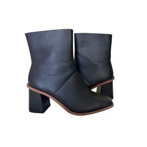 Time and Tru Black Faux Leather Ankle Boots Women’s Size 8 Block Heel Square Toe